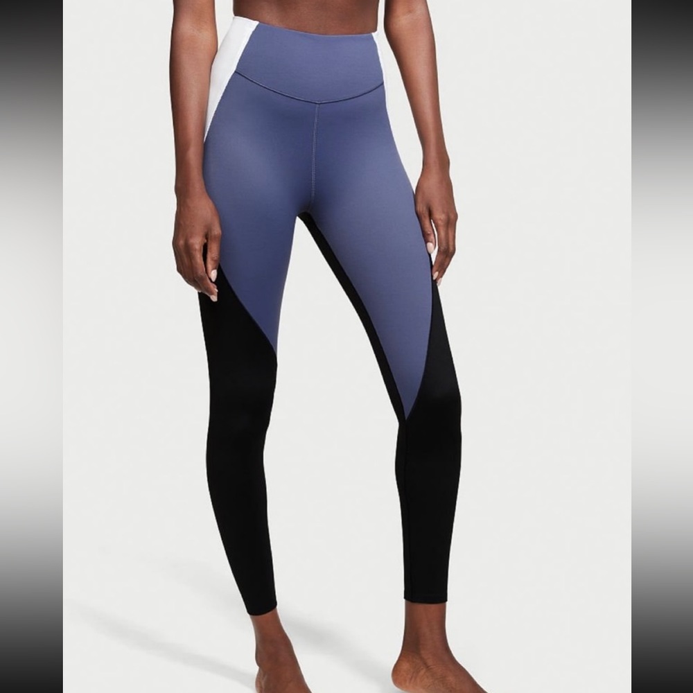 Victoria’s Secret Sweat On Point Legging